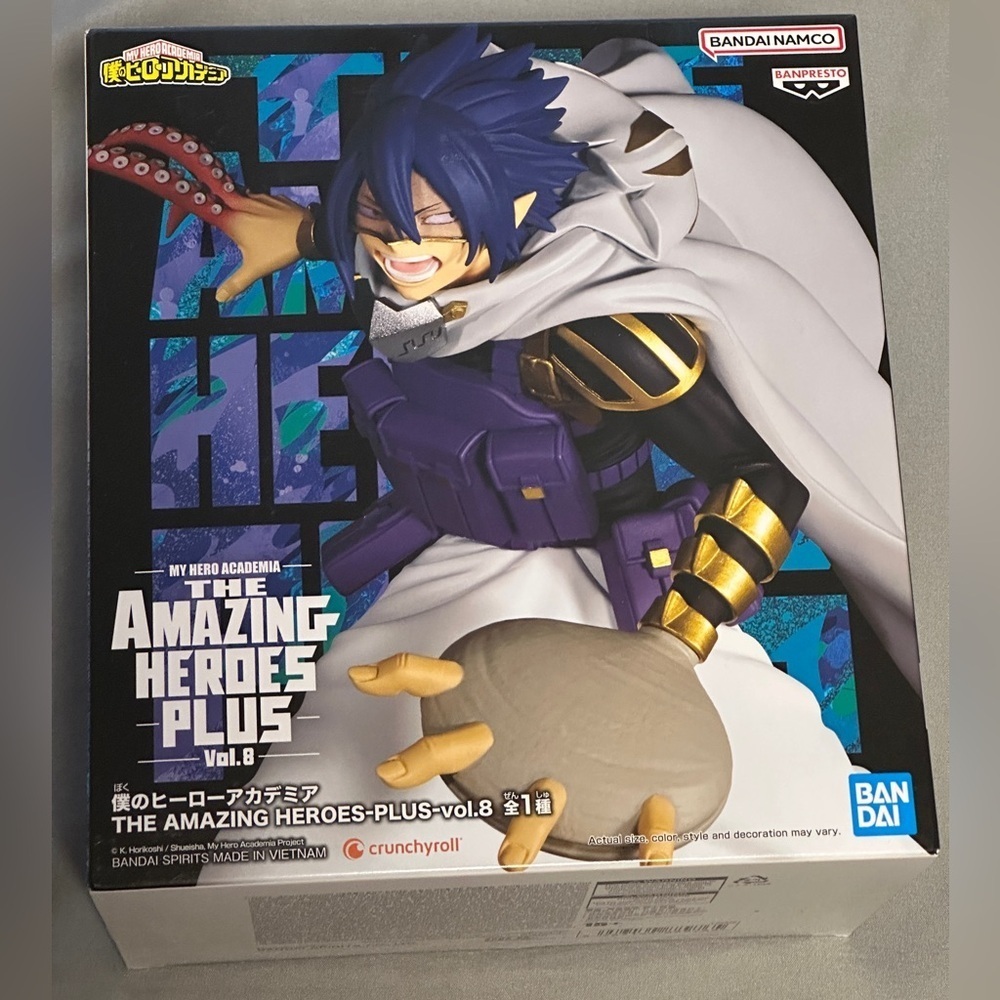 The Amazing Heroes Plus Vol. 8 Figure
